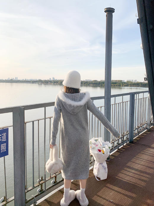 <曾小咸推荐>2.9现货秒杀 ！微信超特价！毛边连帽针织连衣裙 日常219.99 立减120 秒杀99.99！！ 毛呢外套 秒杀179.99！ 商品图12