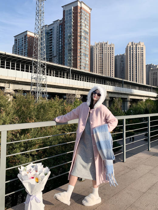 <曾小咸推荐>2.9现货秒杀 ！微信超特价！毛边连帽针织连衣裙 日常219.99 立减120 秒杀99.99！！ 毛呢外套 秒杀179.99！ 商品图5