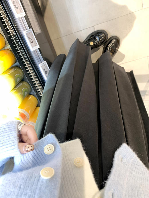 <曾小咸推荐>2.12现货秒杀 ！微信超特价！撞色翻领假两件毛衣 日常199.99 立减110 秒杀89.99！！ 商品图8