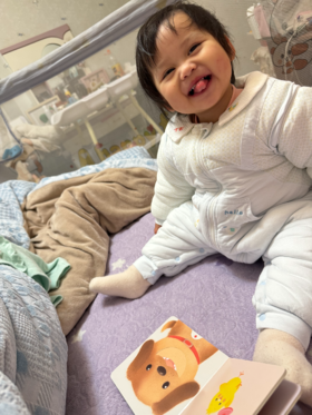 和小鸡🐣一起做鬼脸😜