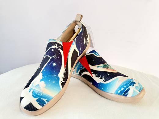 西班牙设计师品牌Uin马年特别定制彩绘艺术旅行鞋 商品图10