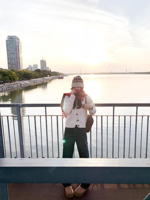 <曾小咸推荐>2.11现货秒杀 ！微信超特价！复古直筒窄版加绒牛仔裤 日常209.99 立减110 秒杀99.99！！刺绣花朵开衫 秒杀89.99！皮毛一体外套 秒杀149.99！！ 商品图7