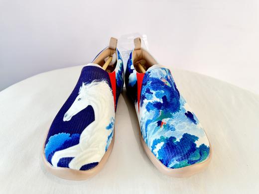 西班牙设计师品牌Uin马年特别定制彩绘艺术旅行鞋 商品图5