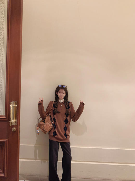 金蘑菇菇 少女时期 miu系格子系列 / 早秋知识分子 100wool开衫 商品图1
