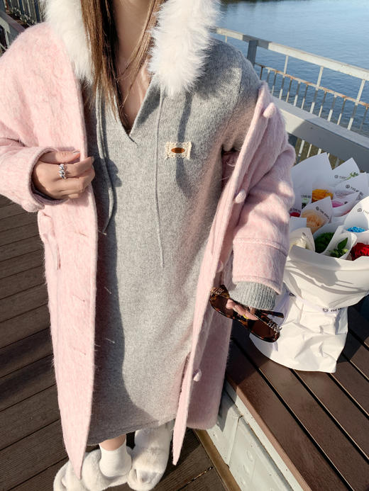 <曾小咸推荐>2.9现货秒杀 ！微信超特价！毛边连帽针织连衣裙 日常219.99 立减120 秒杀99.99！！ 毛呢外套 秒杀179.99！ 商品图6