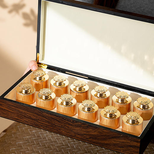 【春季茶礼】茶叶 金骏眉 武夷红茶  茶叶礼盒  礼驭 茶饮 五虎 216g 商品图1