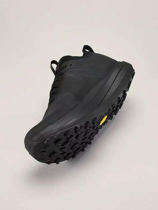 外贸原单 Arcteryx始祖鸟男女同款防水透气户外徒步登山攀登男鞋 
尺码：36 37 38 39 40 40.5 41 42 42.5 43 44 44.5 45
工厂特价清 商品图5