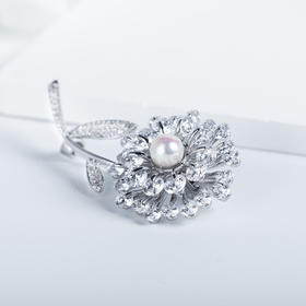 流光溢彩珍珠胸针6-7MM