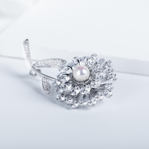 流光溢彩珍珠胸针6-7MM 商品图0