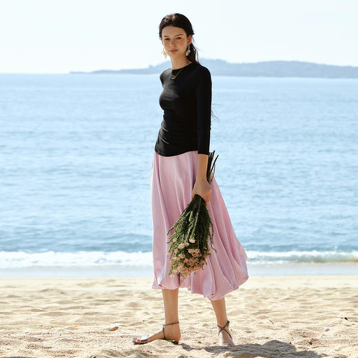 OLrain欧芮儿2026新款女夏季粉色流光缎面高腰气质花苞半身裙长款 商品图2