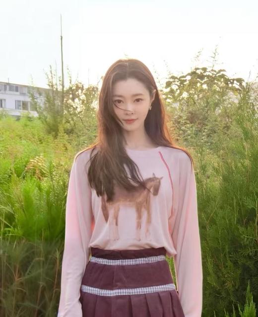 宋轶同款波尔小马手绘印花装饰线插肩袖上衣 商品图1