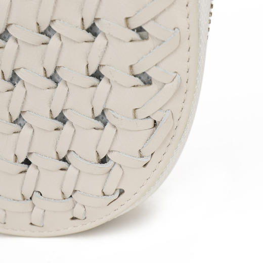 8052130637238 EMPORIO ARMANI 俏皮甜美编织钱包小巧精致单肩钱包【10*10*3cm】 商品图1