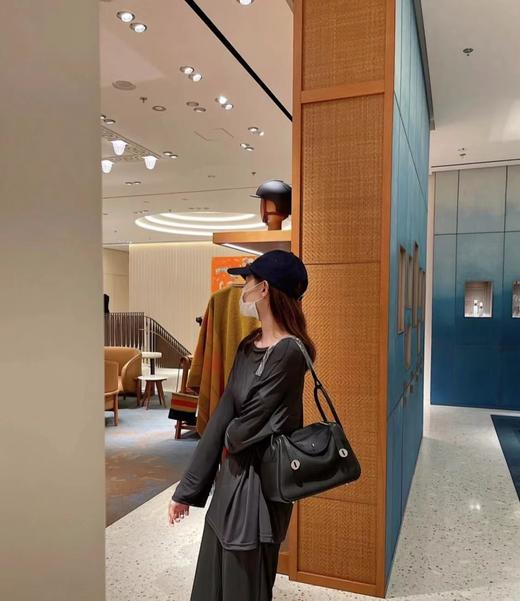 F013017新品简约大气时尚通勤琳迪 Lindy手提单肩包女包 商品图2