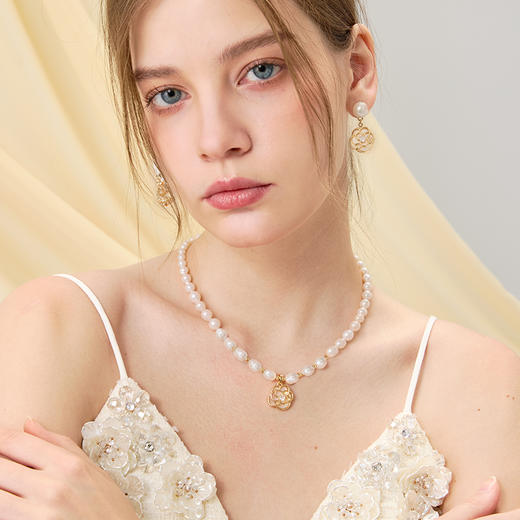 大英博物馆欧洲文化艺术系列浪漫山茶珍珠贝壳礼盒 商品图3