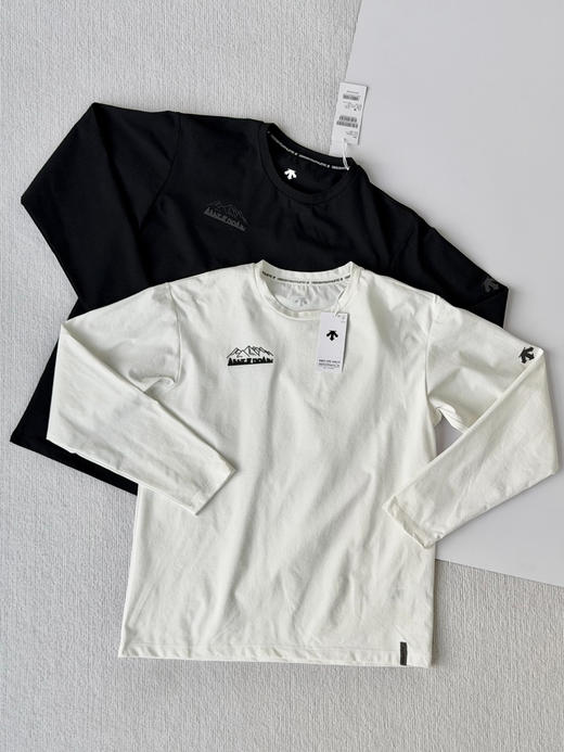 原单正品 迪桑特 allterrain 81系列印花科技面料导湿排汗长袖T恤 山脊长袖，颜色：黑色 白色
尺码：m l xl xxl 3xl
清货特价 商品图0