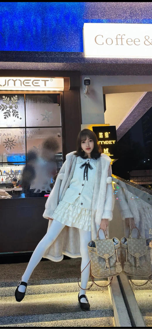 LV MONTSOURIS 猫咪联名 小号 米色 老花 双肩包 商品图2