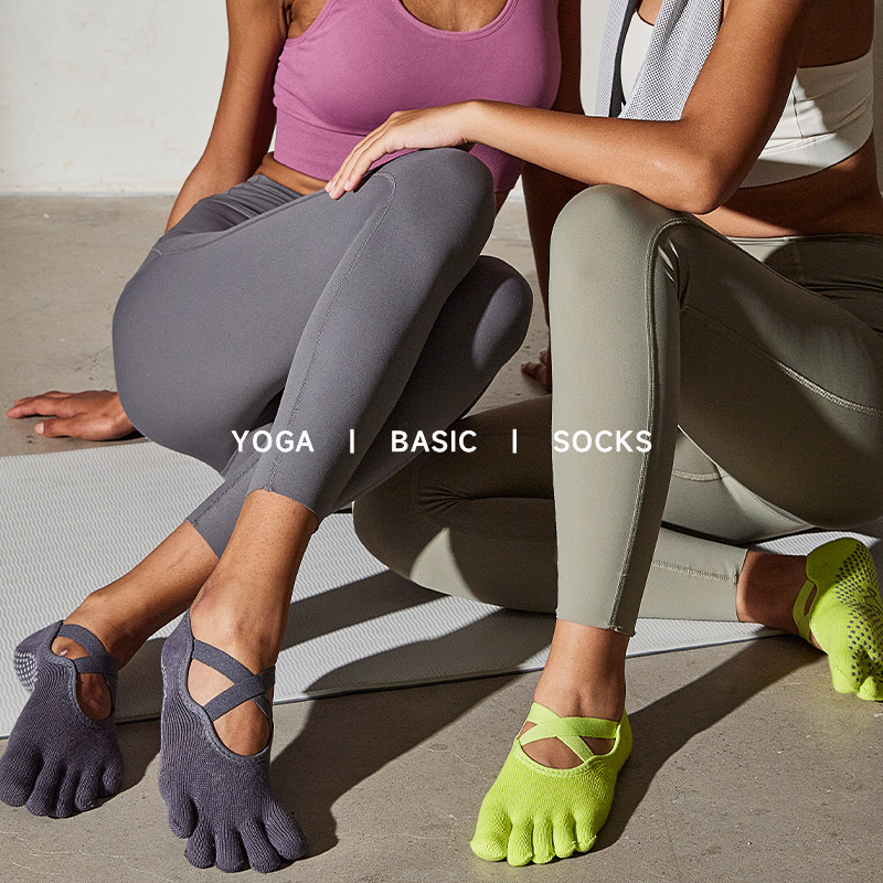 【59元任选2件】【小鱼加加】瑜伽袜女交叉绑带无骨专业防滑点胶运动袜20230110