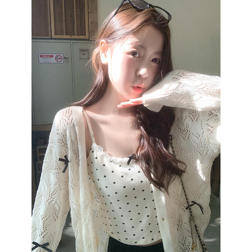 <曾小咸推荐>3.30现货秒杀 ！微信超特价！韩系蝴蝶结波点背心 日常79.99 立减50 秒杀29.99！！黑色半身裙 日常169.99 立减100 秒杀69.99！！ 商品图2