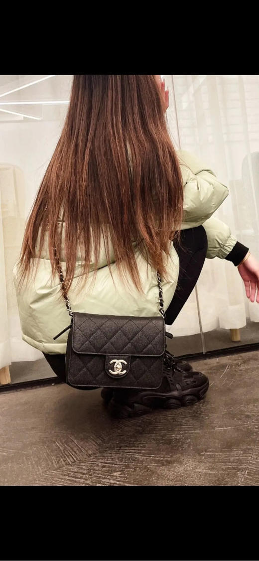 Chanel 22c 黑金 方胖子 荔枝纹牛皮 斜挎包 商品图2