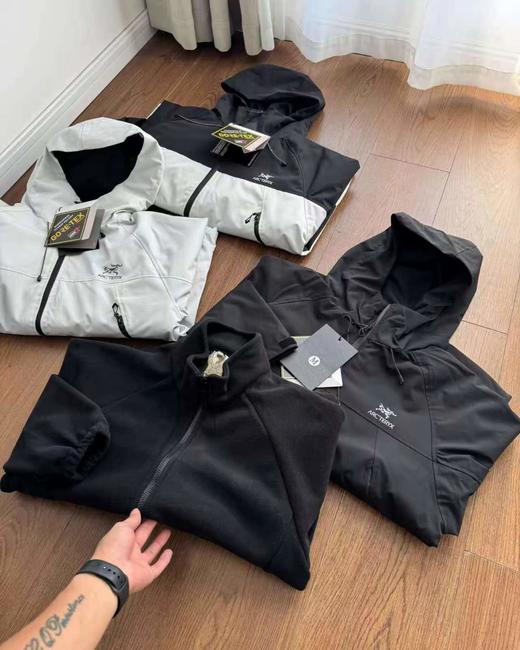 F013004压胶logo三合一可拆卸内胆男士硬壳抓绒冲锋衣 商品图3