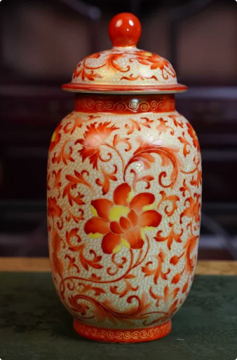 金丝珐琅矾红缠枝莲状元罐