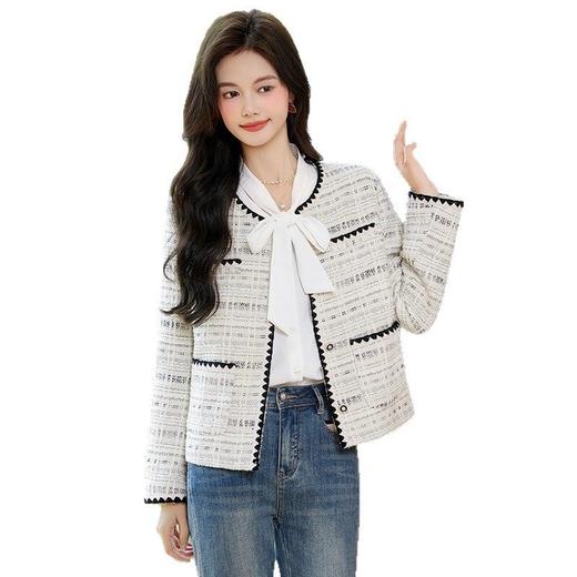 「自」全新升级【铂金会员183/天猫239/差价56】(54117)洛诗琳气质小香风外套2026春秋新款法式撞色编织短外套 商品图4