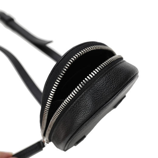 8052130005518 EMPORIO ARMANI 【精致迷你】男式时尚新潮便携小巧零钱钥匙包挎包单肩包【11*4*11.5cm】 商品图1