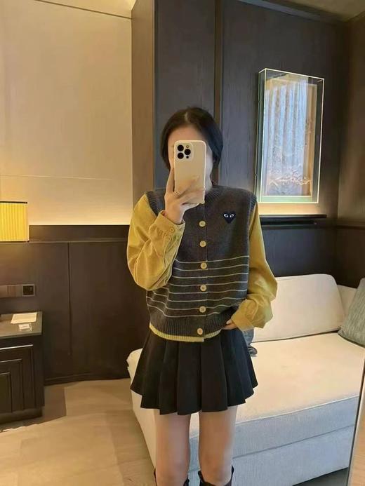 F013022撞色拼接假两件圆领短款针织开衫女 商品图3