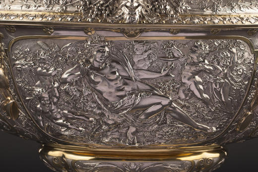 独角鹿西洋古董19世纪英国名坊Elkington&Co.签名出品古典神话人物主题纯银及镀金精雕餐桌中央摆件 商品图10