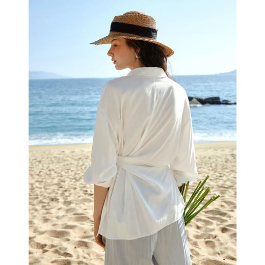 OLrain欧芮儿2026新款女春季白色侧边绑带蕾丝拼接V领长袖衬衫 商品图3