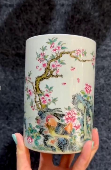 粉彩花鸟笔筒 商品图0