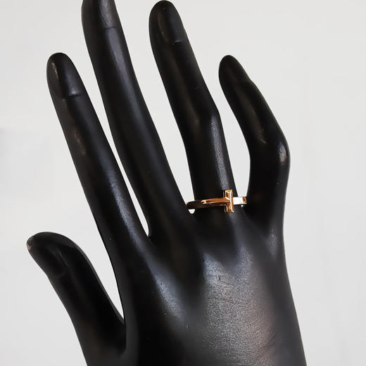 【95新】Tiffany & Co.蒂芙尼Tiffany T 系列玫瑰金无钻T1戒指57号、宽度2.5mm中性款260126TJ34 商品图7
