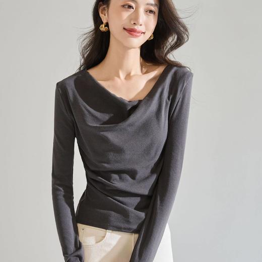 「自」全新升级【铂金会员146/天猫199/差价53】(85026)洛诗琳气质v领长袖t恤2026春季新款正肩不规则抽褶打底上衣 商品图2