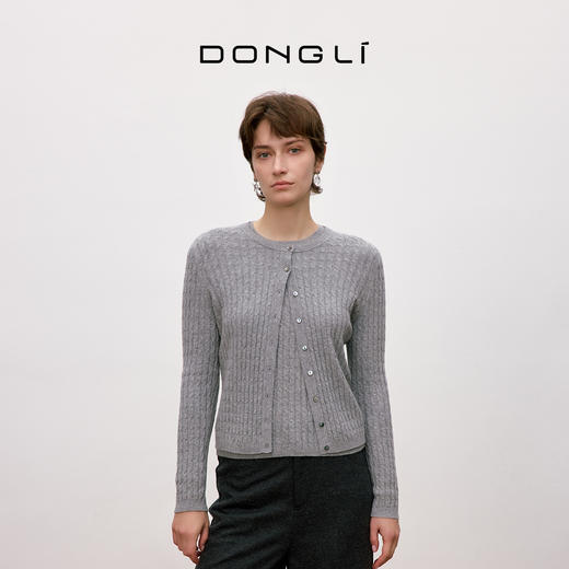 东黎 • 小山羊绒 女士百搭圆领绞花开衫 5498 商品图1