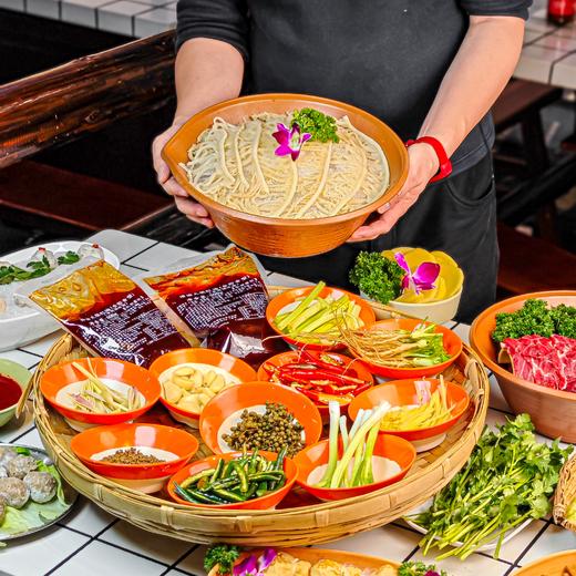 【吃断】林强强市井火锅首度开团！5荤5素招牌套餐99元，限前50份 商品图1