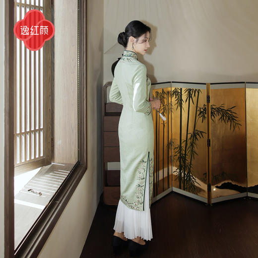 逸红颜《灵钰》26年春新品秦岚影视剧同款重工满绣针织改良旗袍女 商品图3
