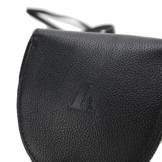 8052130005518 EMPORIO ARMANI 【精致迷你】男式时尚新潮便携小巧零钱钥匙包挎包单肩包【11*4*11.5cm】 商品图4