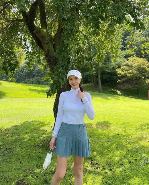 ST家夏季新款百褶短裙，特定的清新绿不张扬又显夏季活力！W821886-25 商品图3