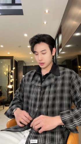 7024SDSA男士春夏新款痞帅男装宽松潮牌拼接撞色格子翻领长袖衬衫百搭