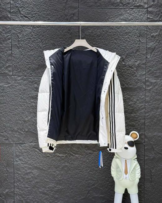 F013001冬季款三条杠连帽保暖落肩款羽绒服男女同款 商品图8