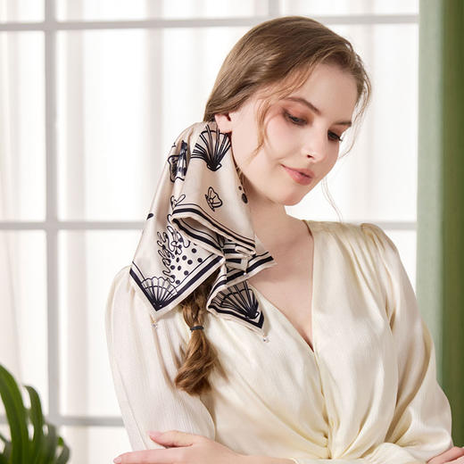 大英博物馆欧洲文化艺术系列海洋秘境蓝色 米色 方巾发圈 商品图2