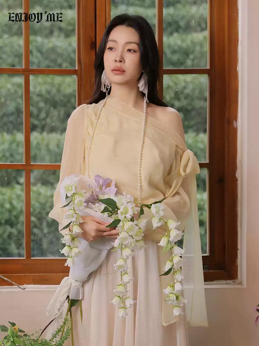 【门店同款】ENJOY春季“柔光芳序”轻纱飘带上衣 169247851 商品图0
