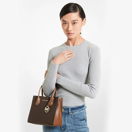 194900271889 迈克高仕MICHAEL KORS Mercer 时尚潮流百搭中号Logo印花皮革风琴式斜挎包【22X10X19CM】 商品图2