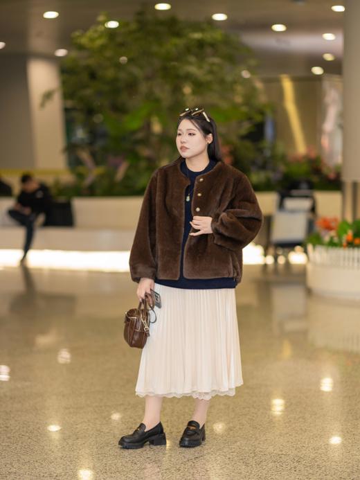 一周发货【环保皮草】【正码正拍】【不掉毛】仿貂环保皮草，冬季小母貂千金中古风~气质显瘦，环保皮草外套 商品图4