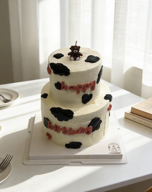 【优品系列】---双层加高【牛奶皮肤款蜡烛小熊】蛋糕 商品图1