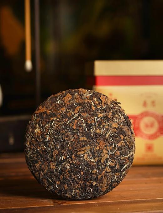 华祥苑-300g*5藏茶添金寿眉饼4212礼盒装春节送礼 商品图4