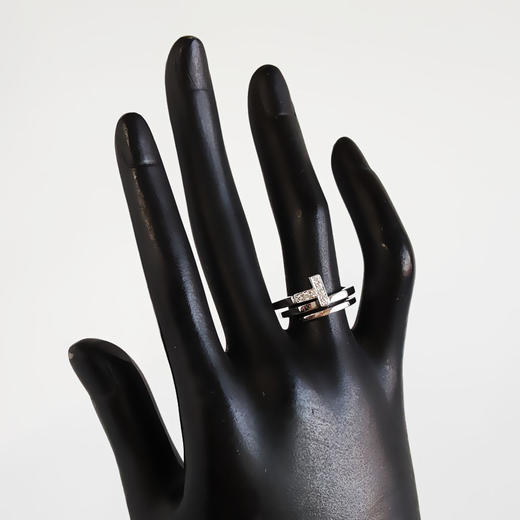 【95新】Tiffany & Co.蒂芙尼Tiffany T 系列18K白金镶钻T型缠绕式三圈戒指51号中性款160126NJS09 商品图7