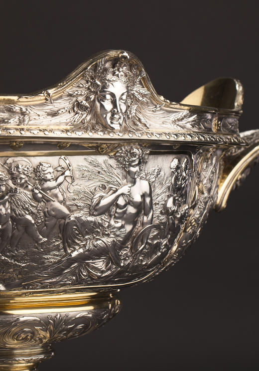 独角鹿西洋古董19世纪英国名坊Elkington&Co.签名出品古典神话人物主题纯银及镀金精雕餐桌中央摆件 商品图9