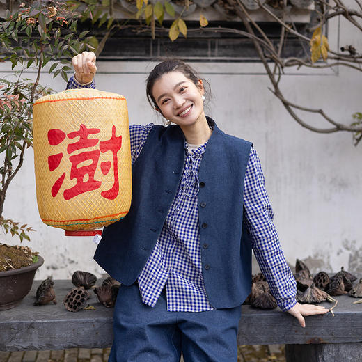 绽放048朵/ 蓝色序章-短款马甲·V领宽松系扣牛仔小马夹女春新款 商品图1