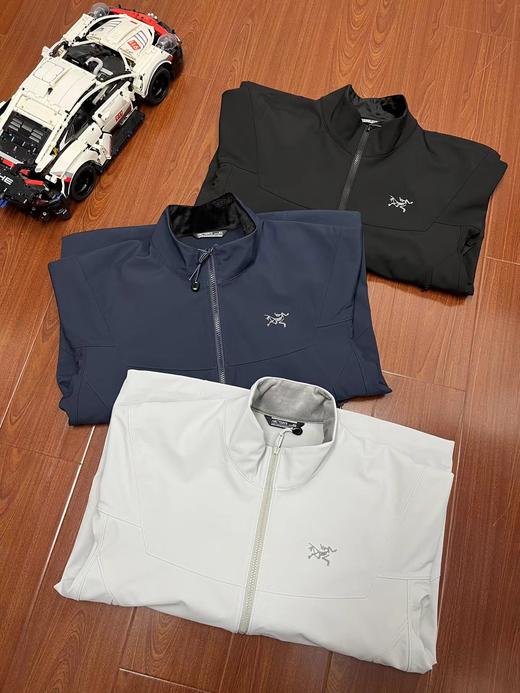 F013006户外刺绣logo半领拉链户外运动立领防风刺绣加绒软壳外套 商品图3